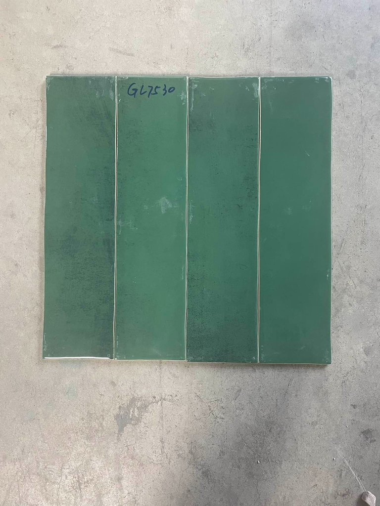 Gạch thẻ Việt Nam, Xanh bóng lượn, KT 75x300 mm, GL7530, Loại 1 (1 hộp/ 50 viên/ 1.125m2)