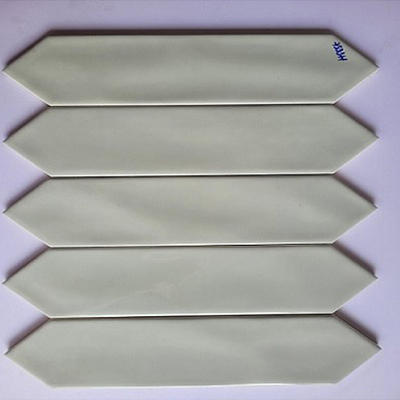 [990016] Gạch thẻ mũi tên Việt Nam, Trắng xám mờ lượn, KT 75x300 mm, 990016, Loại 1 (1 hộp/ 44 viên/ 0.99m2)